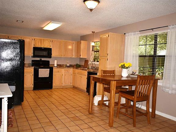 3rd image of 11557 Dueling Oaks Dr