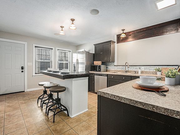 4th image of 12513 Daling Ct