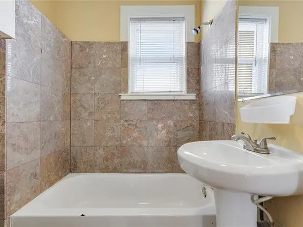 4501 Danneel St, New Orleans, LA 70115