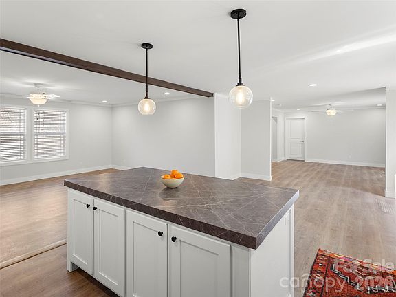 2nd image of 502 Hutch Mountain Rd