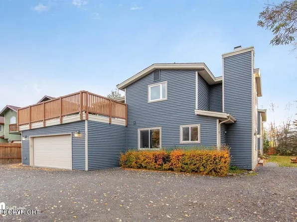 8933 Lakehurst Dr, Anchorage, AK 99502