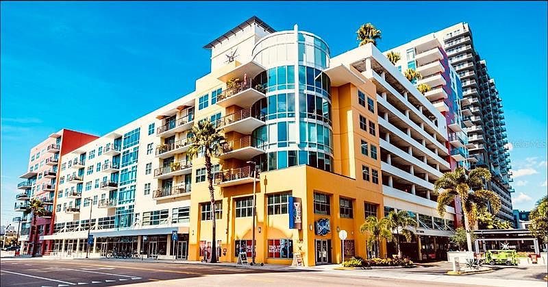 1st image of 1120 E Kennedy Blvd Unit 1421