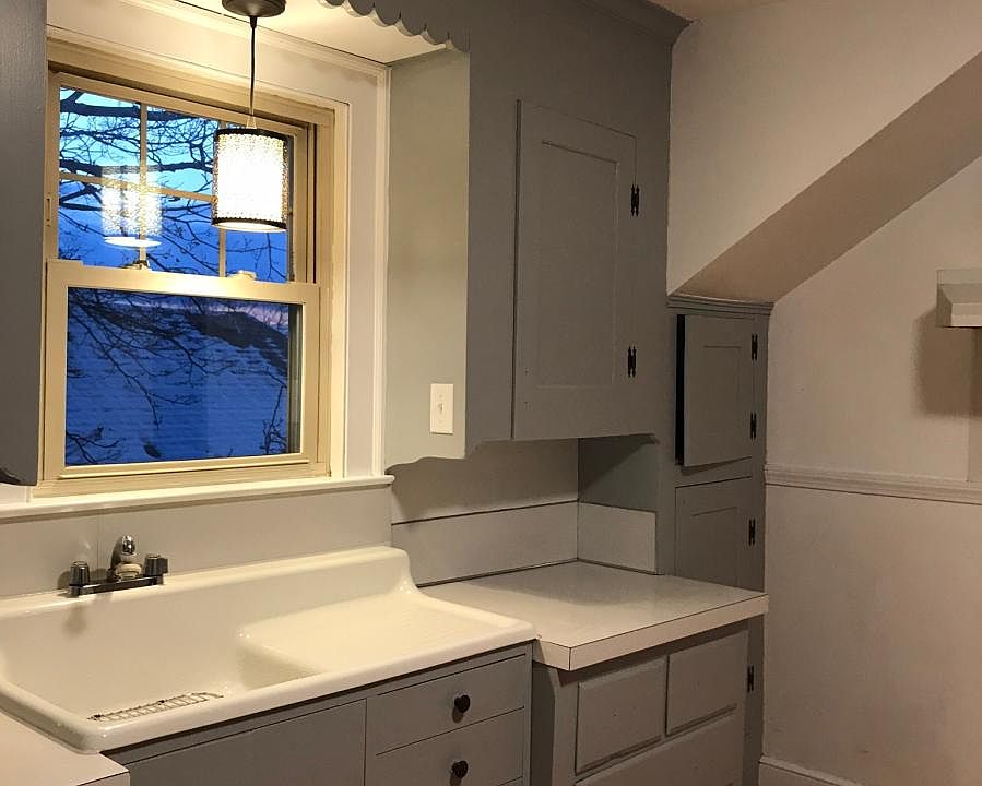 Original Farmhouse Sink, Kitchen