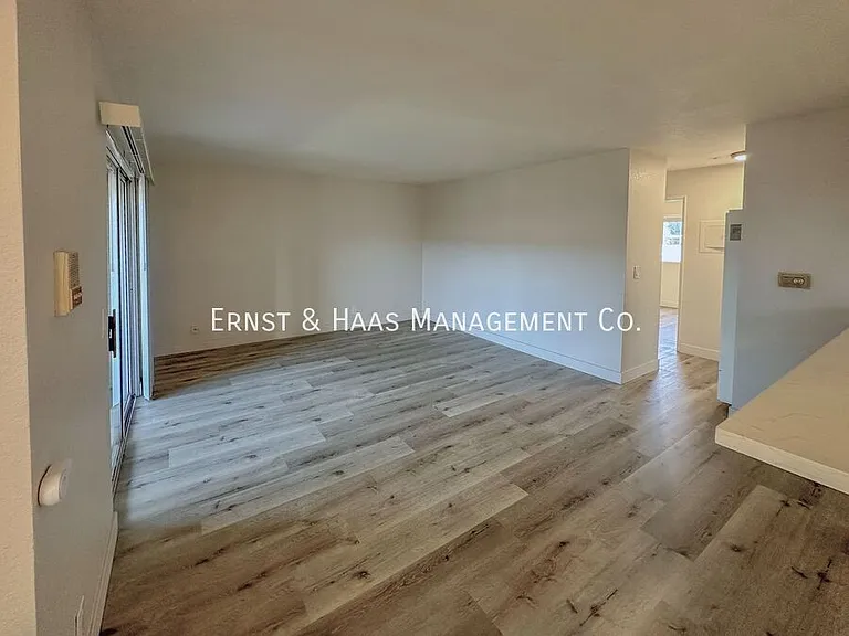 1080 Saint Louis Ave #203 — Photo 6