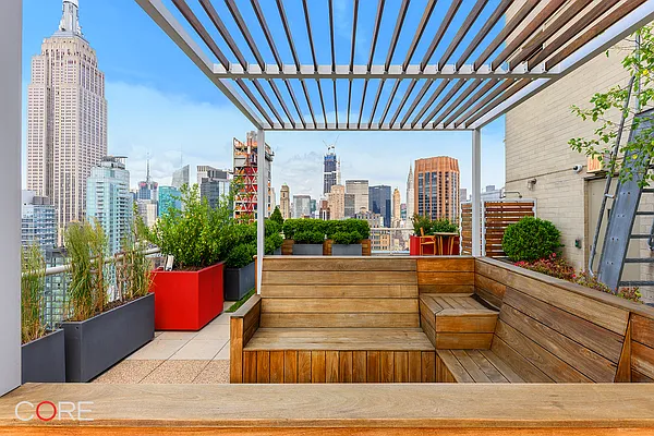 Sold by CORE | media 21