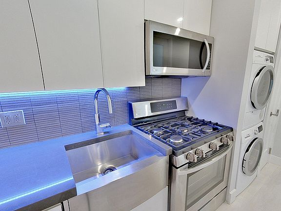 2nd image of 195 Stanton St APT 5H