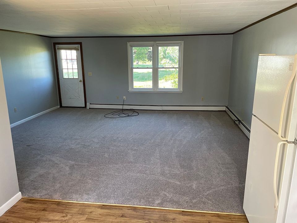 8 North Main Street 8 N Main St Charlton, MA Zillow Apartments