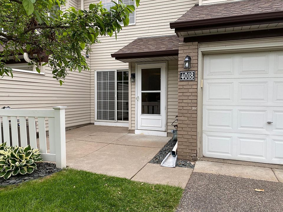 Entrance & Private Patio