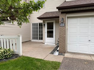 4018 Wilshire Cir, Saint Paul, MN 55126