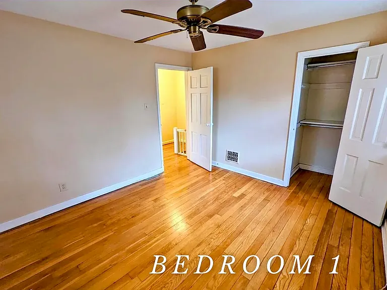 732 Clarendon Pl — Photo 5