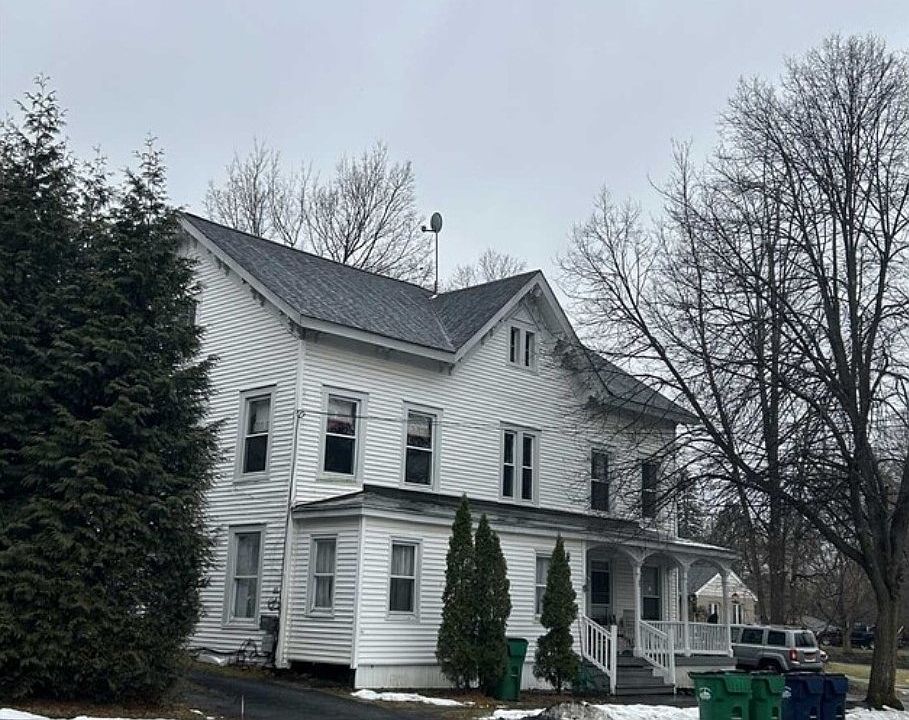 2nd image of 22 Main St #2