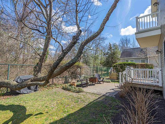 2nd image of 3904 Bybrook Dr