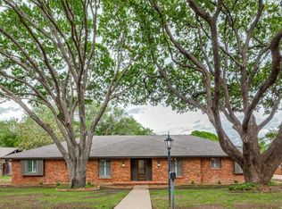 39 Bounty Rd E, Benbrook, TX 76132