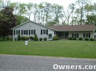 16 Stephan Rd, Kingston, NY 12401