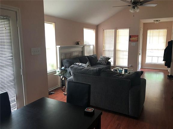 5th image of 4812 Thistledown Dr