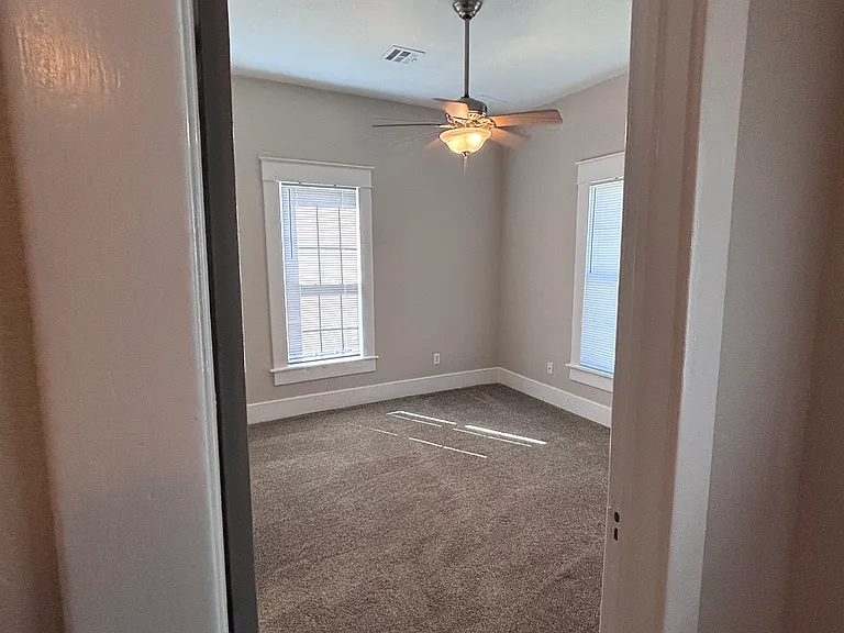 317 E Patti Page Blvd — Photo 35