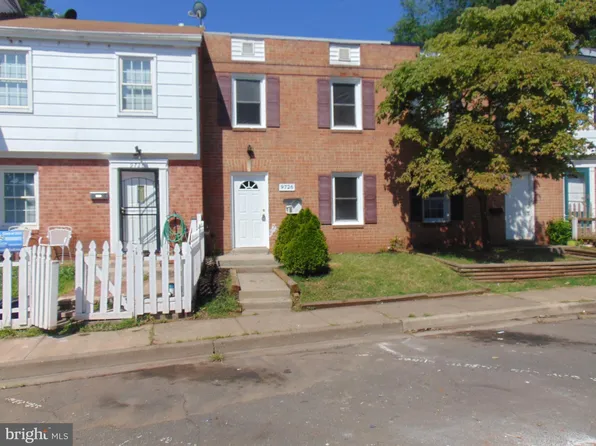 9726 Pickett Ln, Manassas, VA 20110