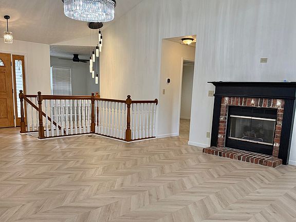 5th image of 23 Kingfisher Cir
