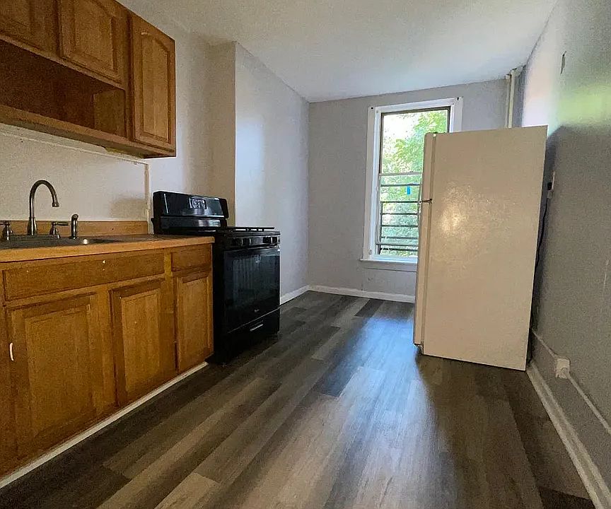 1st image of 563 Ocean Ave #6C