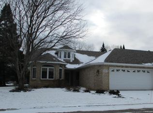 5619 Dunlap Ave N, Saint Paul, MN 55126