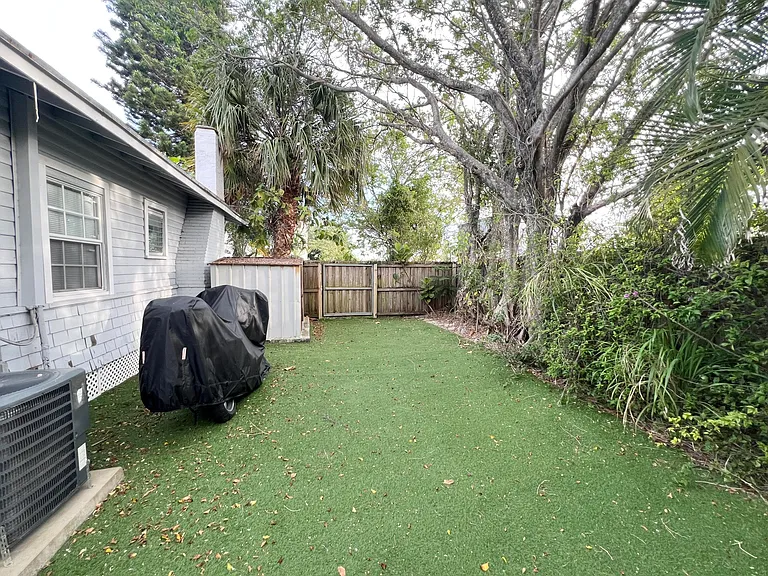 431 Ardmore Rd — Photo 12