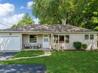 606 S Broadway St, McHenry, IL 60050