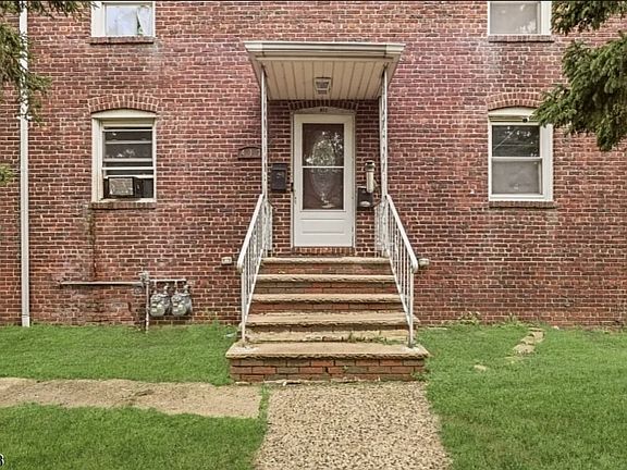 2nd image of 417 Adams St