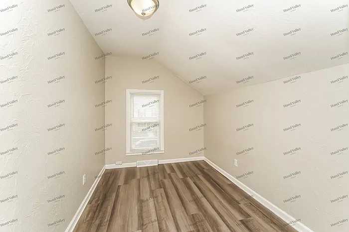 43 Woodrow Ave — Photo 10