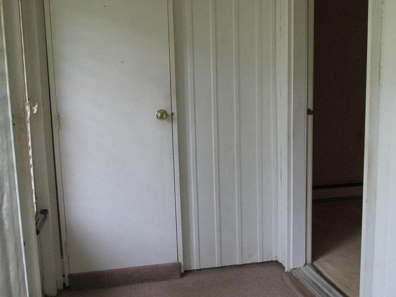 3rd image of 944C Aberdeen Dr #100C