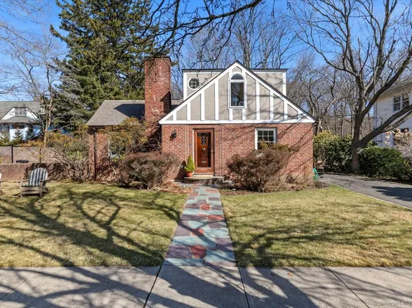 25 Burns Street, New Haven, CT 06511