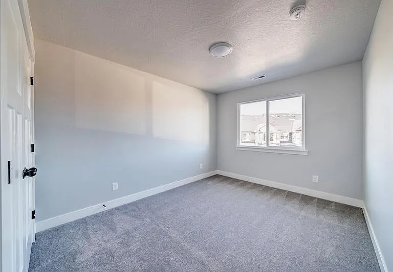 13893 S Little Ridge Ln #ACROSS FROM LAUNDRY — Photo 23