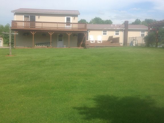 Upper and Lower Decks