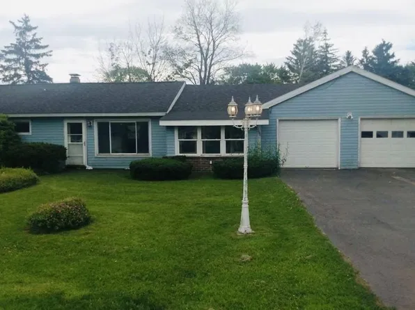 5938 Lathrop Dr, Cicero, NY 13039