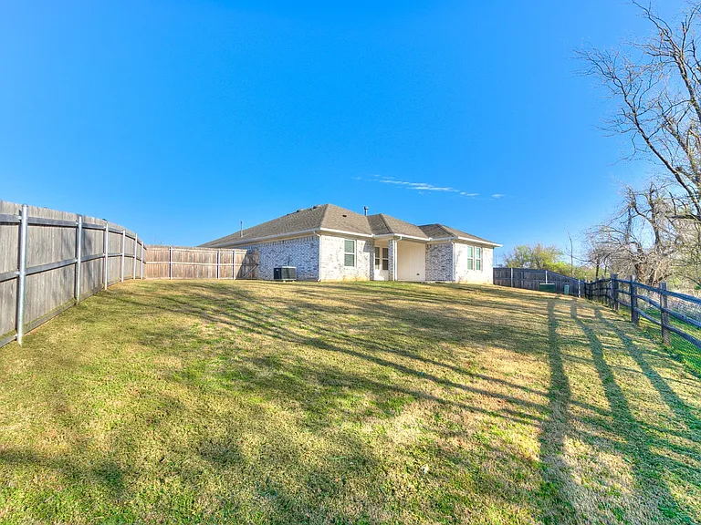 456 Nest Cir — Photo 8