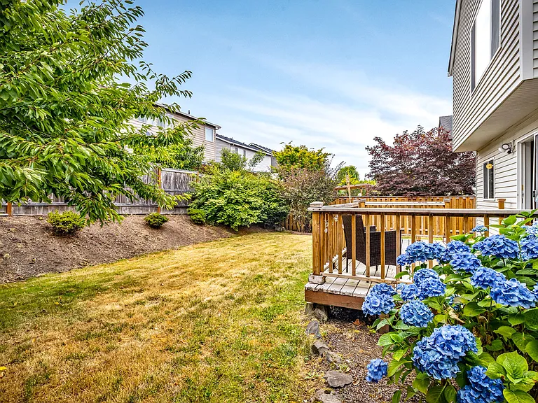 14977 SE Bradford Rd — Photo 32