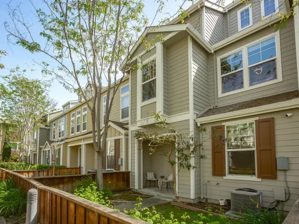678 Pinnacles Ter, Sunnyvale, CA 94085