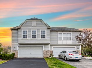 2476 Saddle Ridge Dr, Joliet, IL 60432