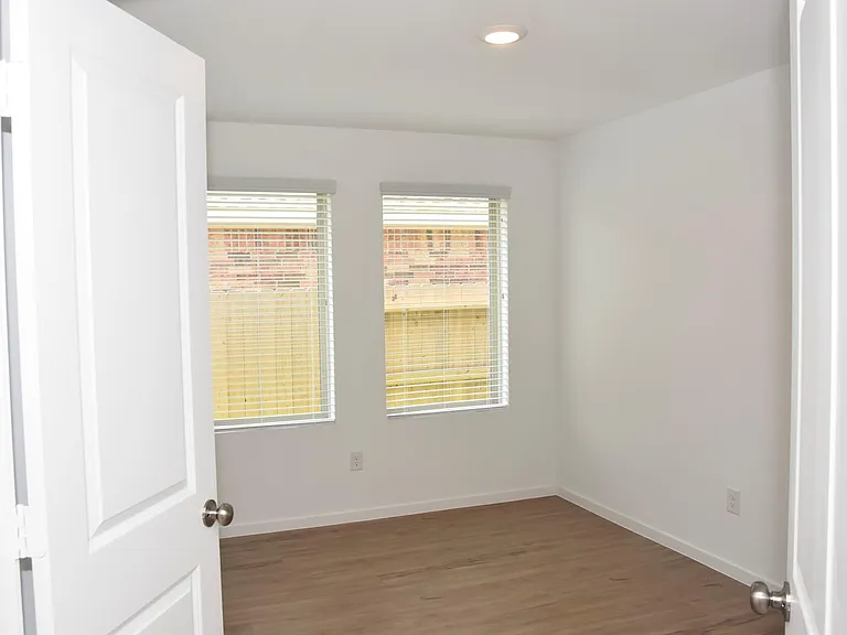 5135 Sunvalley Bend Dr — Photo 7