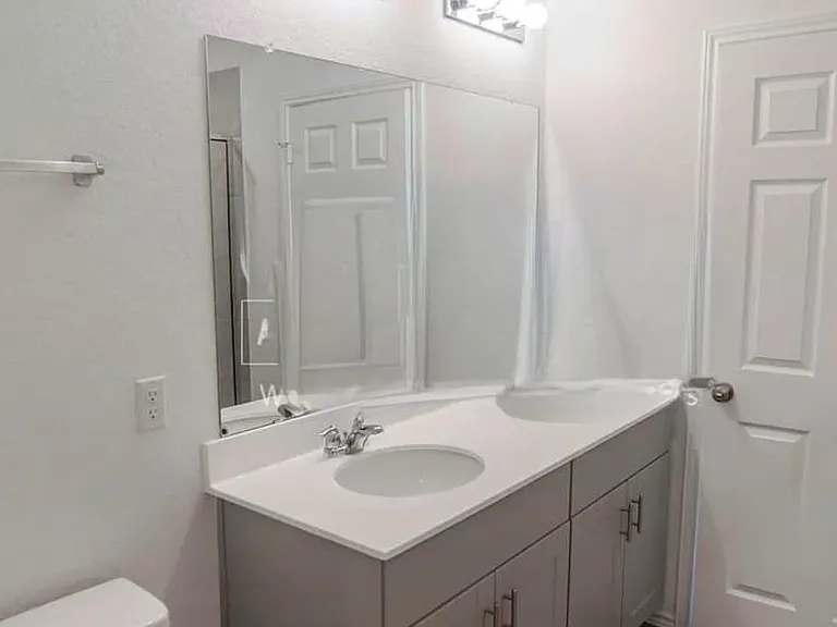 1529 Holly Lake Dr — Photo 4