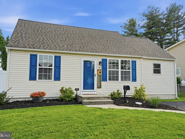 43 Althea Ave, Morrisville, PA 19067