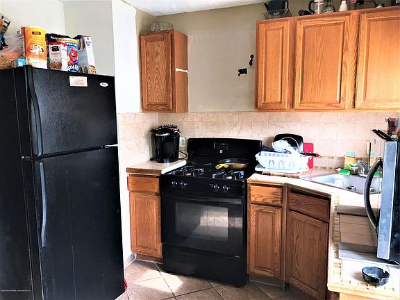 4th image of 16 Vanderbilt Ave