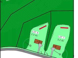 8 Taylor Rd, Colchester, CT 06415