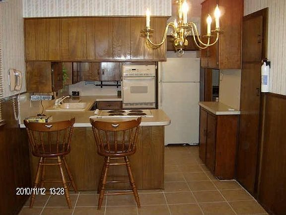 4th image of 5305 Scott Dr