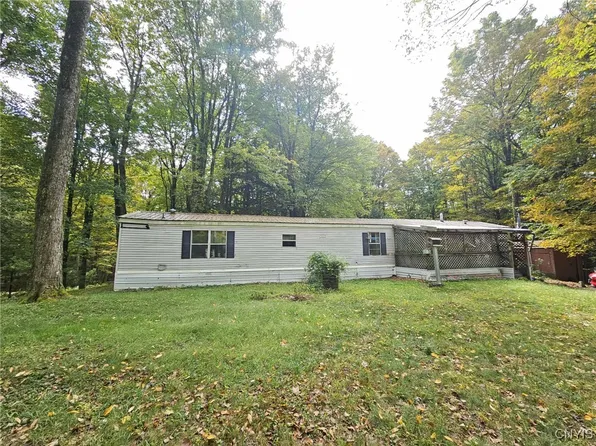 575 County Route 65, Bernhards Bay, NY 13028