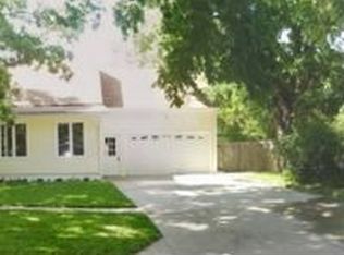 312 E 5th St, Newton, KS 67114