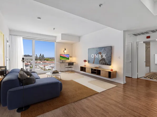 Onyx Glendale