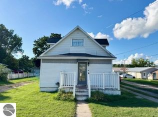 1016 Michigan Ave, Saint Louis, MI 48880