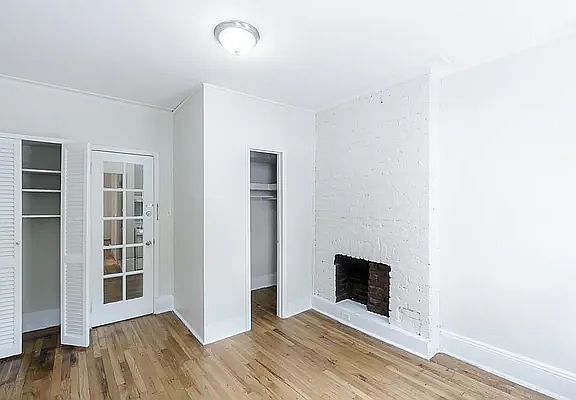 2nd image of 407 W 49th St APT 3W