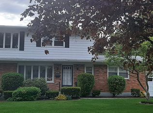 42 Mountain View Ave, Albany, NY 12205