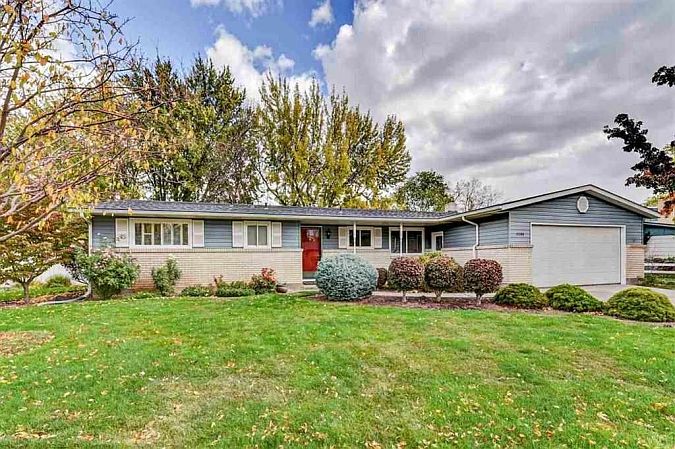 1st image of 3580 N Kilarney Dr